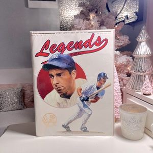 1990 Legends-Sports Memorabilia Price Guide.  Vol. 3, Fall 1990.  Yankees